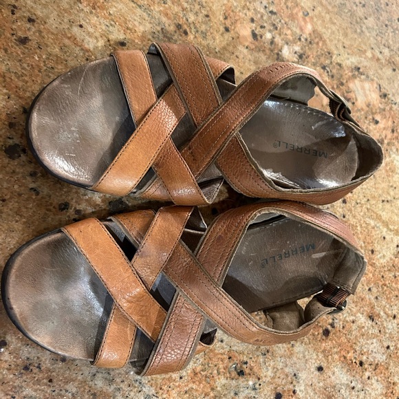 Merrell Bassoon Flat Sandals Brown Leather Slingback Womens Size 9 - Picture 2 of 5